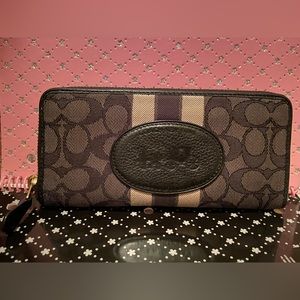 Coach long zip around wallet black w/khaki double stripe